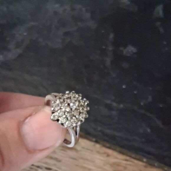 Sterling Silver 925 Cluster Cubic Zirconia Ring Size 7 - Picture 3 of 7